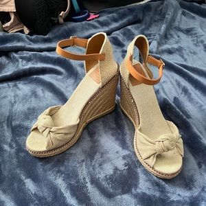 Super cute Tory Burch wedges